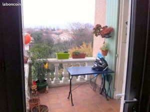 Av st lazare t3/4 .130m2 terrasse parking gratuit