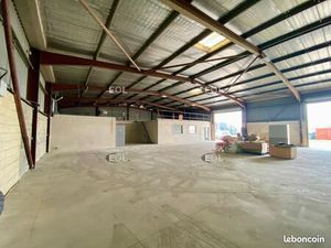 Local bureaux 760 m²