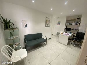 Local 140 m² Brignoles