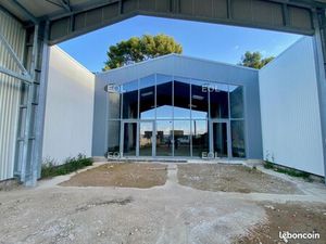 Local commercial 460 m²