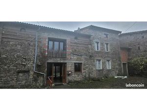 Authentique maison en pierre à fort potentiel