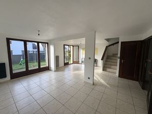 Maison avec jardin privatif et garage - Quartier calme Ostwa