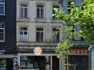 À vendre Immeuble mixte rénové à Charleroi ( maison de comme