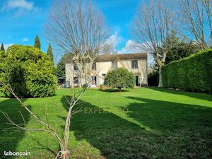 Mas 12 pièces 223 m²