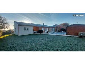 Jolie maison de 190 m2 avec piscine et garage