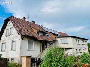 Bien rare à fort potentiel : maison 260m2 + terrain constructible de 22 ares