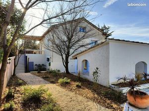 Maison des années 1970 de 160m² environ avec piscine – Fort potentiel – Monteux