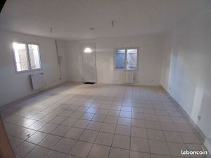 Loue f3 gare/centre dreux