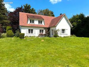 Maison individuelle avec grand terrain