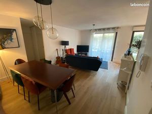 Vente appartement 2 chambres avec tres grande terrasse