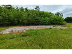 Terrain 7 440 m² Villac