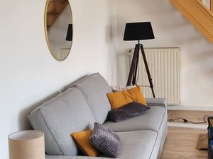 En duplex T2 meublé ensoleillé avec vue