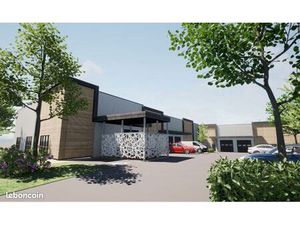 À LOUER – Cellule artisanale / local d’activité – 237 m² – Zone de Kermelin – Saint-Avé