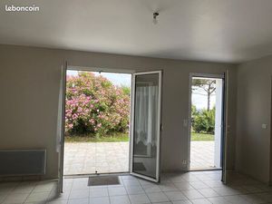 Location à l'année maison Locmaria T5