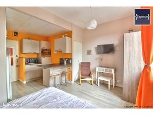 Studio 1 pièce 20 m²