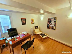 Location Cabinet / bureau