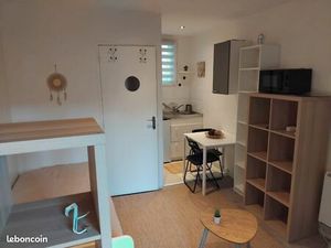 Studio meublé et équipé proche université