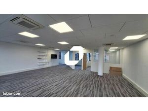 Bureaux 143 m²