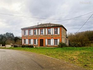 Maison 240m2 sur 2 3ha avec hangar et dépendance
