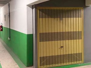 Loue Garage 13 m2 Antibes