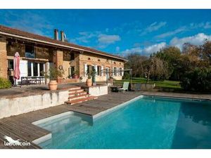 Ferme 2 pièces 360 m²