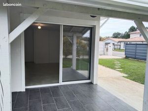 Maison avec espace professionnel + 3 chambres