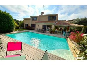 Villa T6/7 spacieuse et Appartement (T2) indépendant avec Jardin  double Garage et Piscine