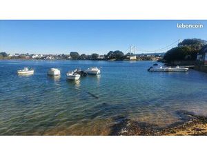 PLOUHINEC. Terrain constructible de 500 m² situé à quelques pas de la rivière d'Etel