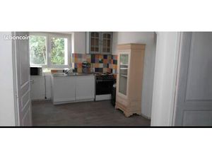 ? T3 50 m² à Dieulefit – 490 /mois (charges en plus) et cave privée