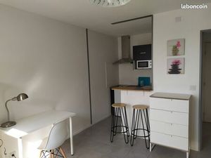 Joli studio meublé proche facs avec parking