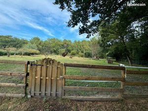 Propriété☀️ 2 maisons sur 1 hectare