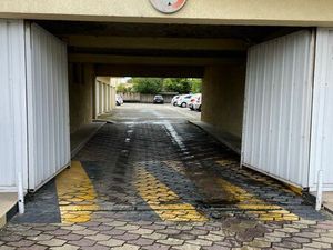 Place de parking sécurisé dans résidence