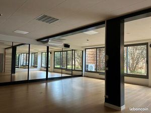 Location salle sport ou bureaux