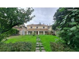 Maison 6 pièces 299 m²