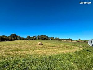 Terrain 3 820 m² Uglas