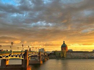 Restaurant place St pierre