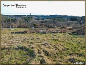 Terrain 2 350 m² Viscomtat