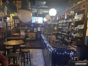 Vente fond de commerce mur commercial et appartement