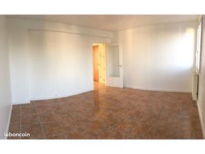 Appartement F3 quartier Plein Sud