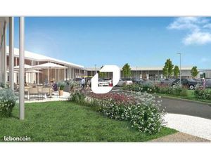 Local commercial 1 490 m²