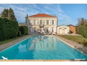 Maison 10 pièces 228 m²