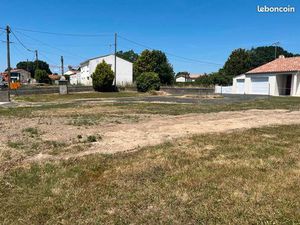 Terrain 591 m² Le Poire Sur Vie