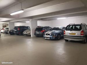 Location 1 à 70 places de parking dans garage béton couvert et sécurisé
