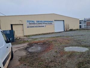 Entrepot industriel 1500 m2