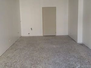 Location local commercial - centre de Juillan