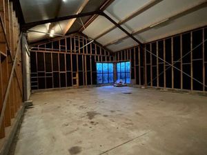 Hangar/ local de stockage 140m2