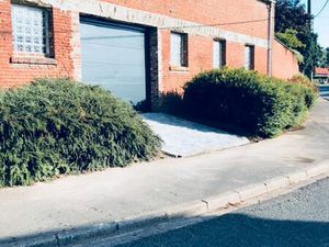 Hangar entrepôt location