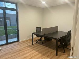 Bureau à louer – 15 m² – Crolles