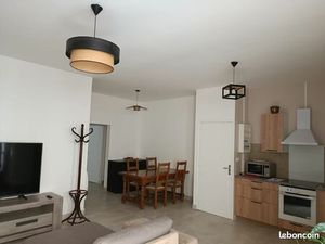 Appartement meublé T3 70 m² + terrasse au cœur de Cadillac centre – rénové en 2021