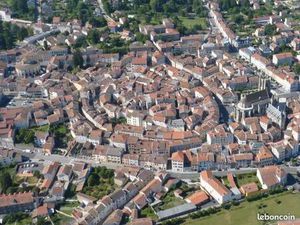 BIEN RARE terrain constructible plein centre